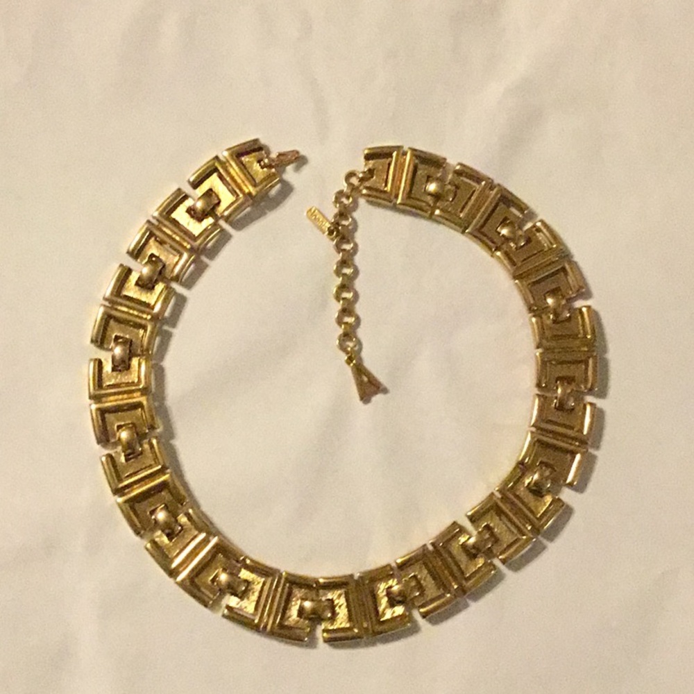 Jewelry—14” gold colored necklace